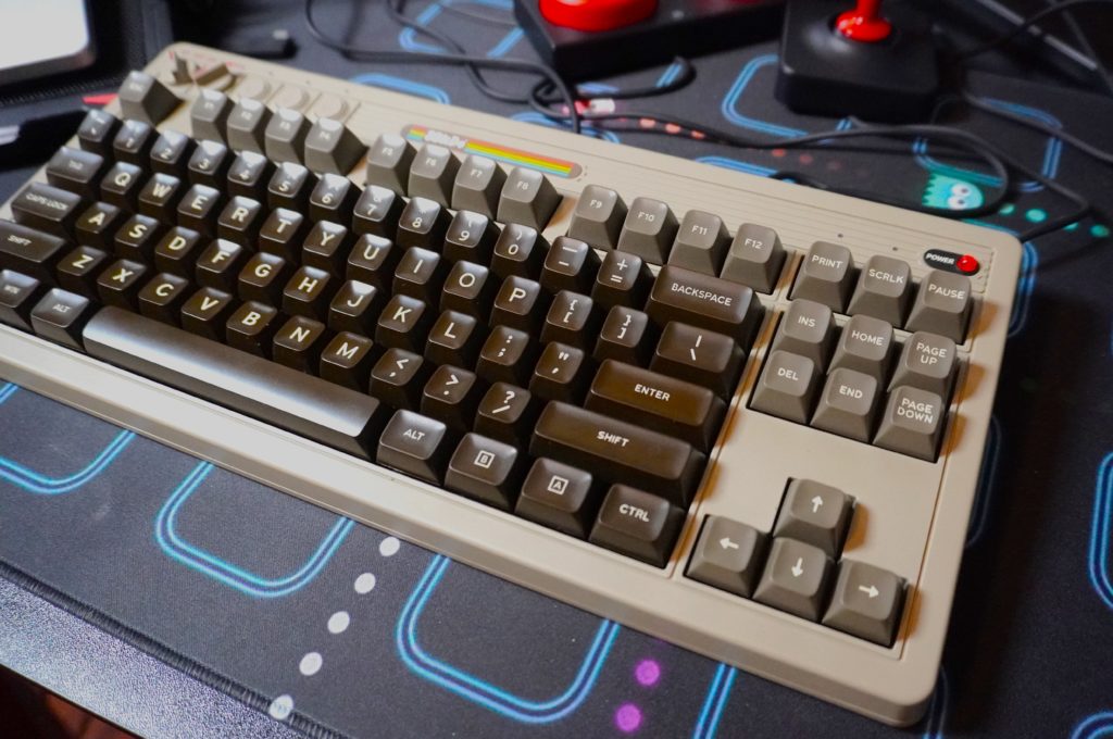 8BitDo Retro Mechanical Keyboard C64 Edition Review white switches 8 bit do commodore 64 computer